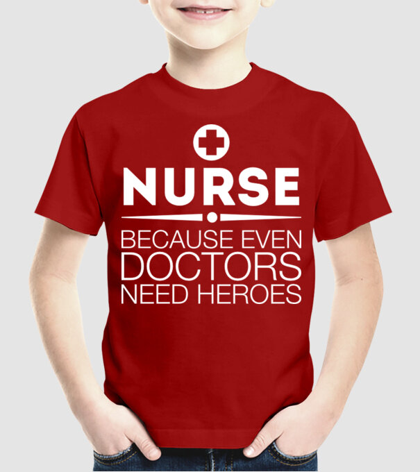 Sora eroină model roșu pe tricou
