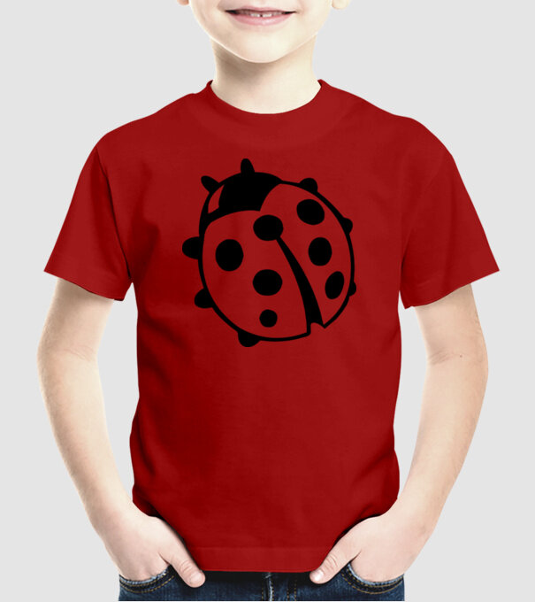buburuză model roșu pe tricou