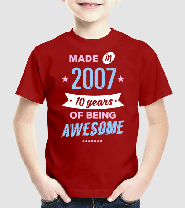 Made in - 2007 model roșu pe tricou