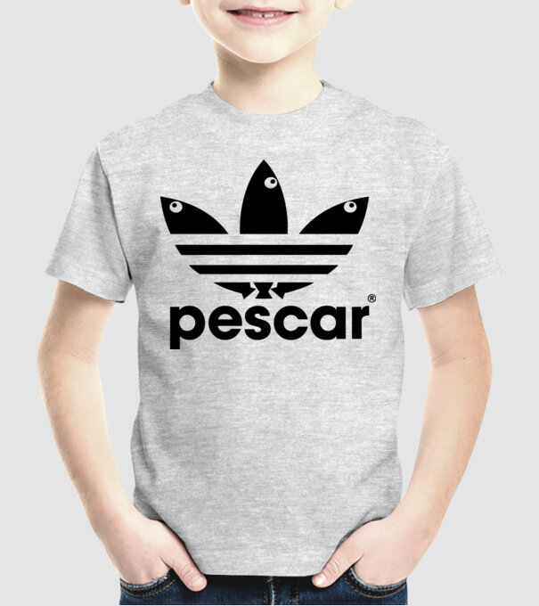 Pescar original model gri pe tricou