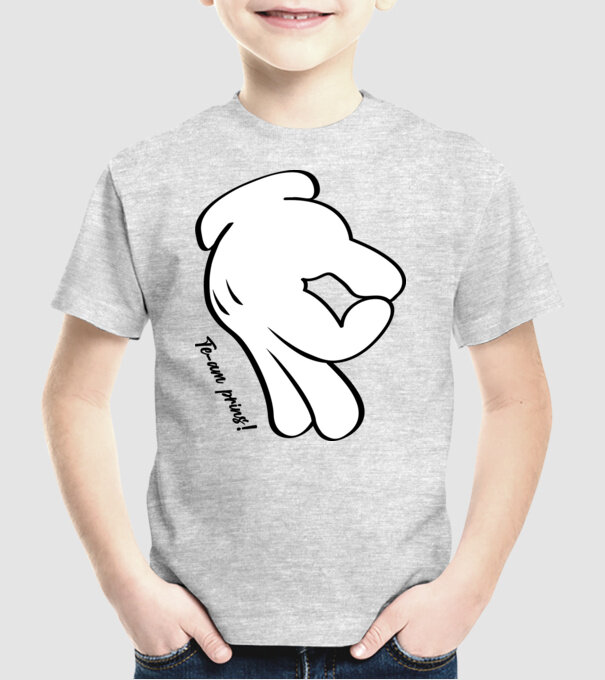 Te-am prins model gri pe tricou