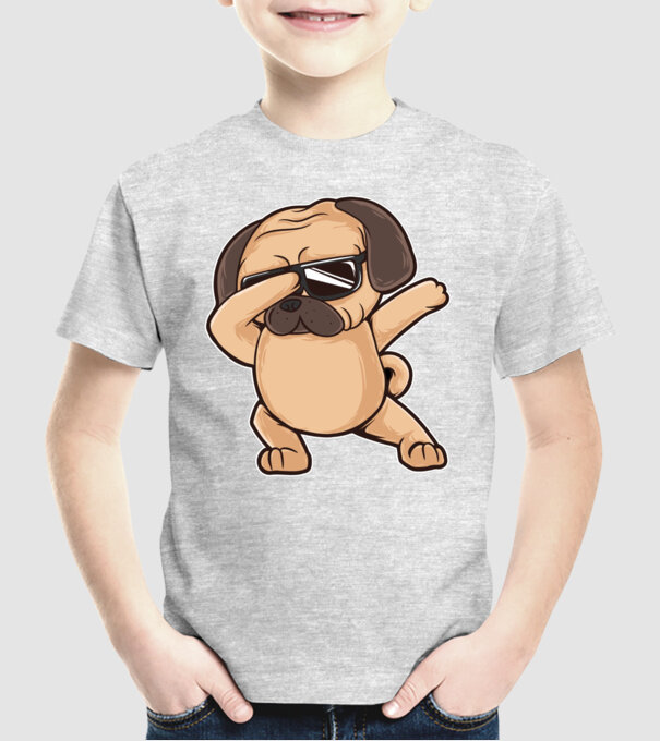 Mops DAB model gri pe tricou