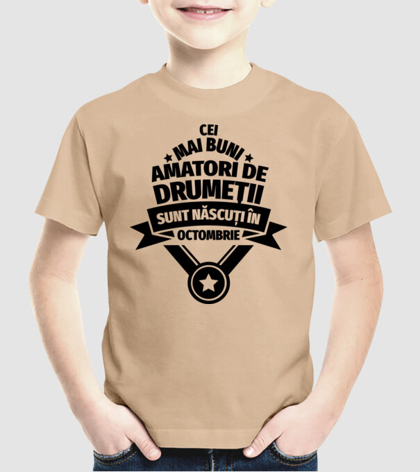 Cei mai buni amatori de drumeții sunt născuți în Octombrie model nisipiu pe tricou