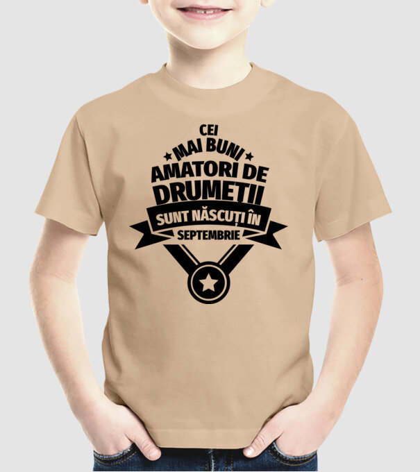 Cei mai buni amatori de drumeții sunt născuți în Septembrie model nisipiu pe tricou