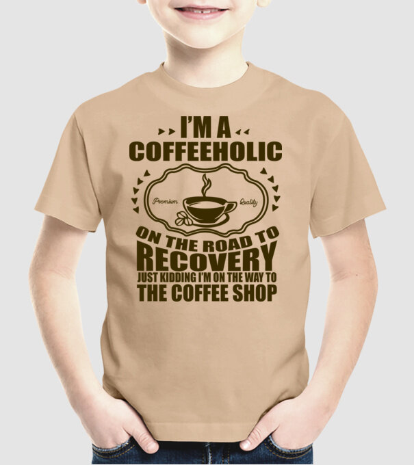 Coffeholic model nisipiu pe tricou