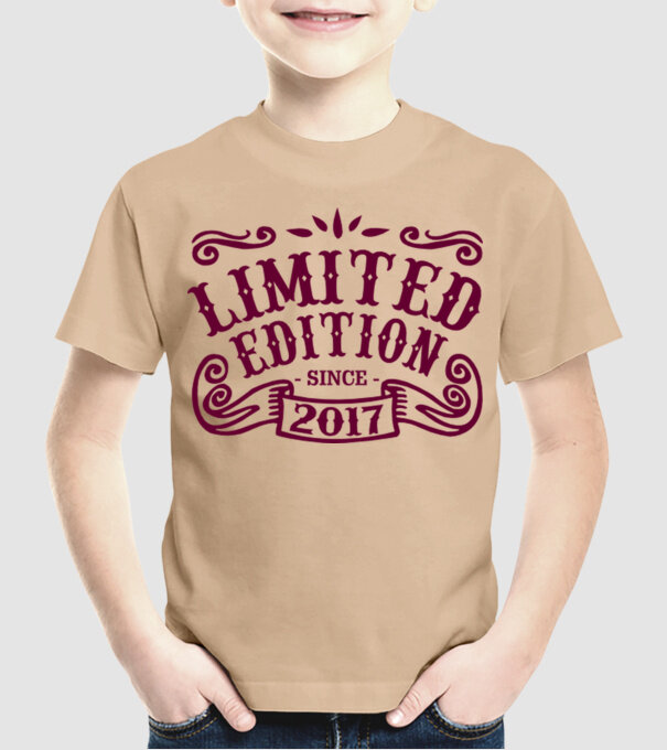 Limited edition 2017 model nisipiu pe tricou