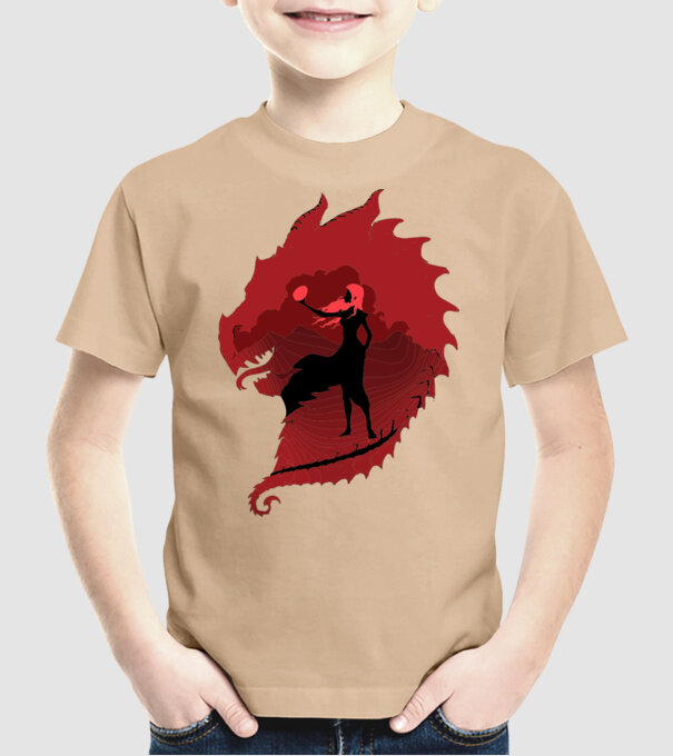 The Dragon model nisipiu pe tricou