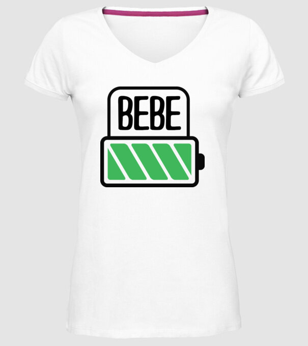 Bebe încărcat model alb pe tricou