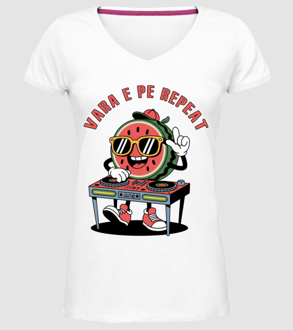 Vara e pe repeat model alb pe tricou