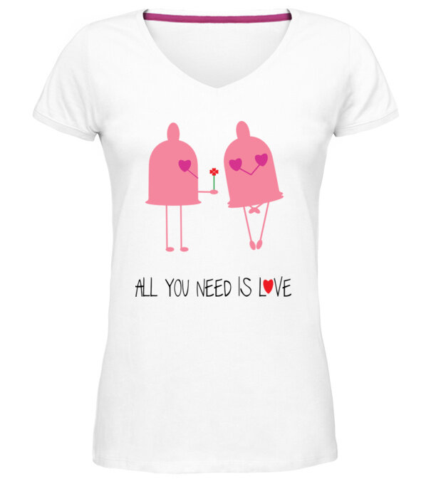  model  pe tricou
