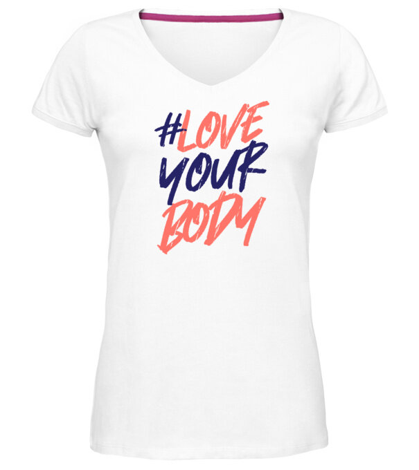 model  pe tricou