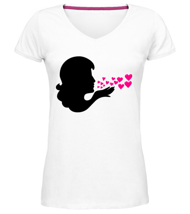  model  pe tricou
