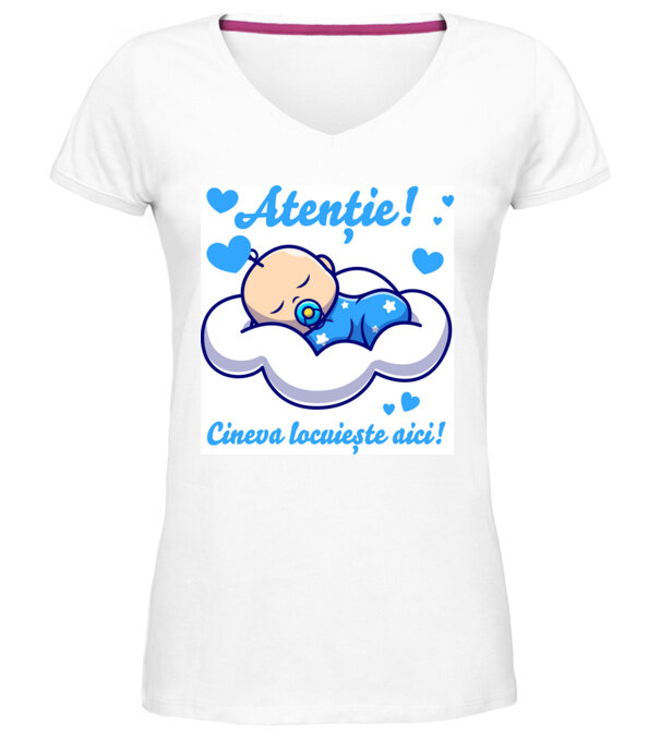  model  pe tricou