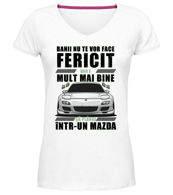  model  pe tricou