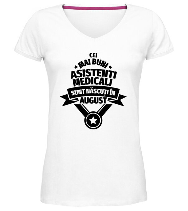  model  pe tricou