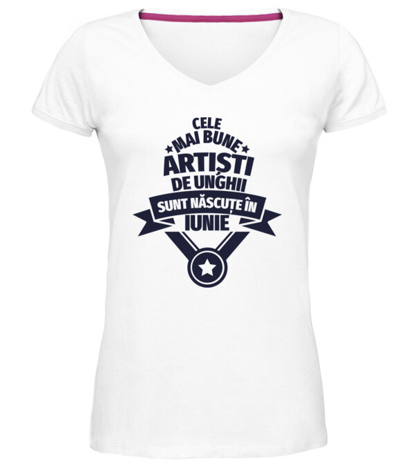  model  pe tricou