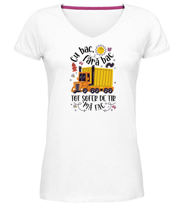  model  pe tricou