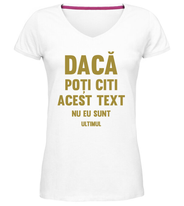  model  pe tricou