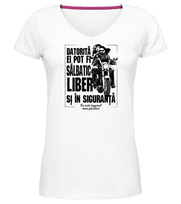  model  pe tricou