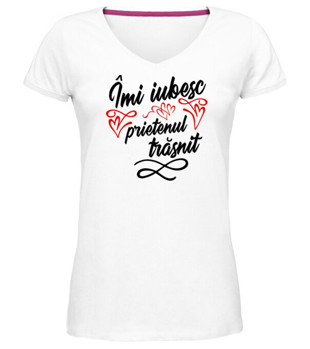  model  pe tricou