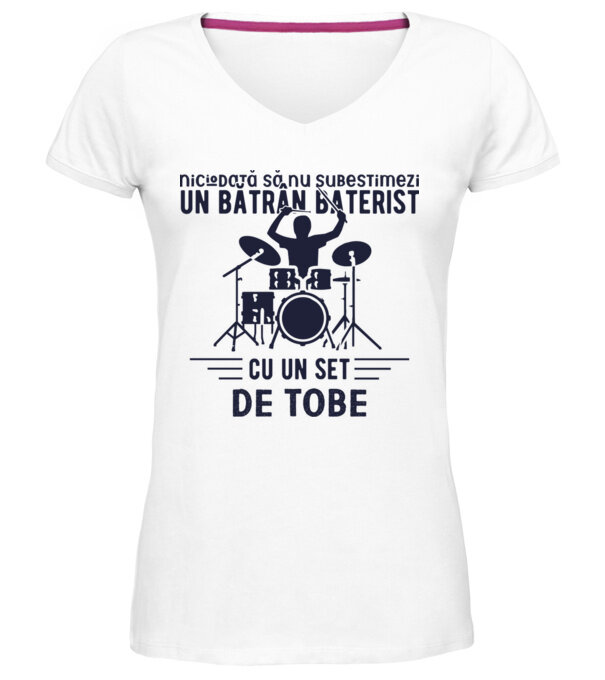  model  pe tricou