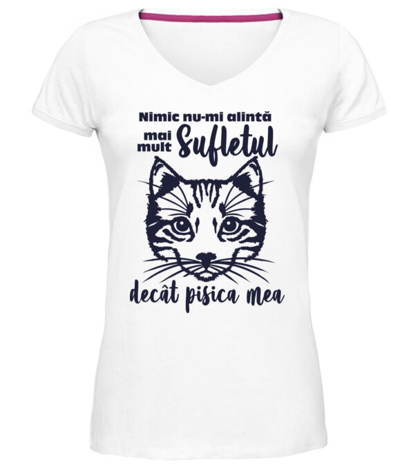  model  pe tricou