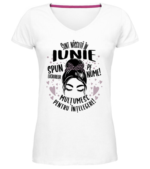  model  pe tricou