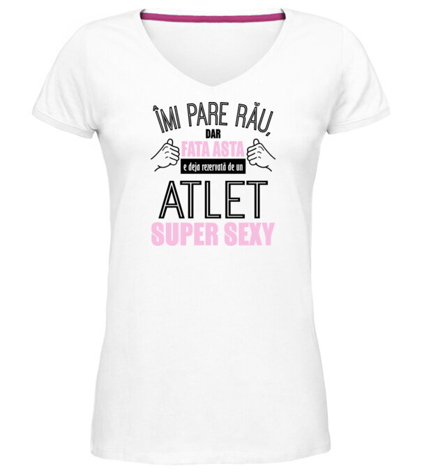  model  pe tricou