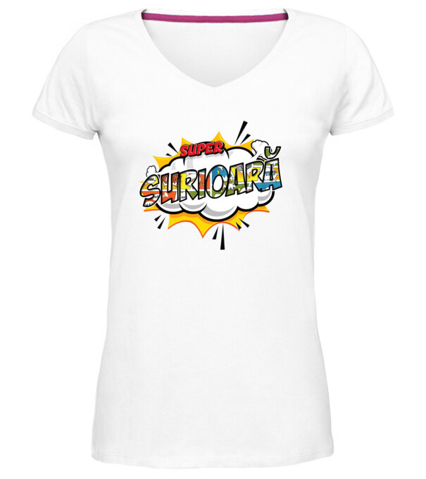  model  pe tricou