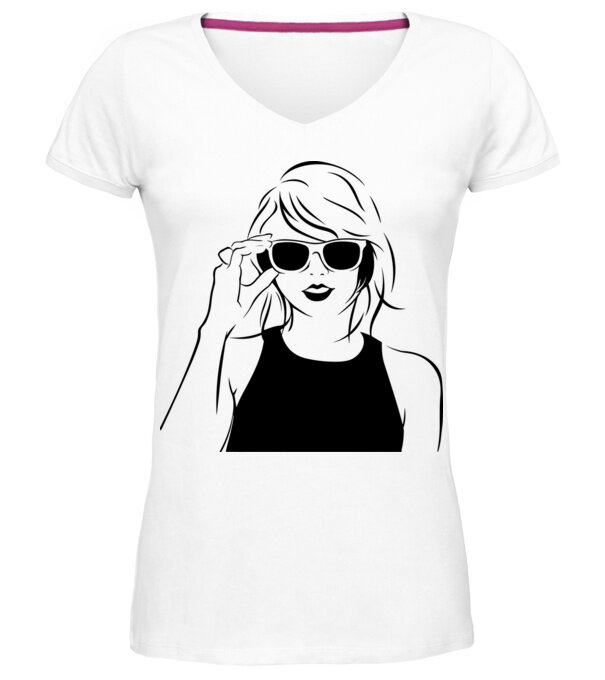  model  pe tricou