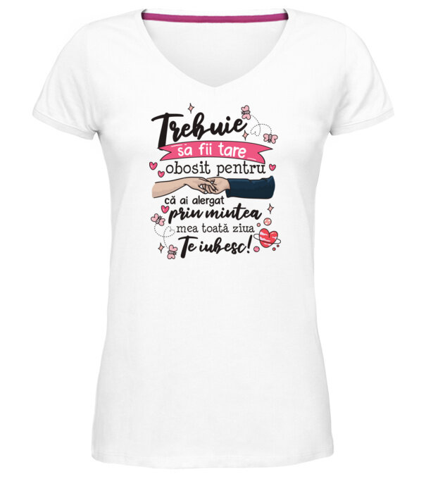  model  pe tricou