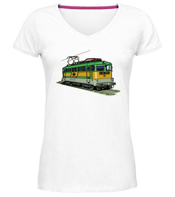  model  pe tricou