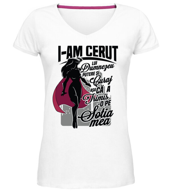  model  pe tricou