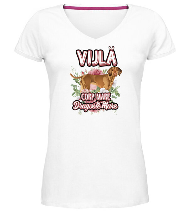  model  pe tricou