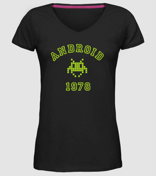 android model negru pe tricou