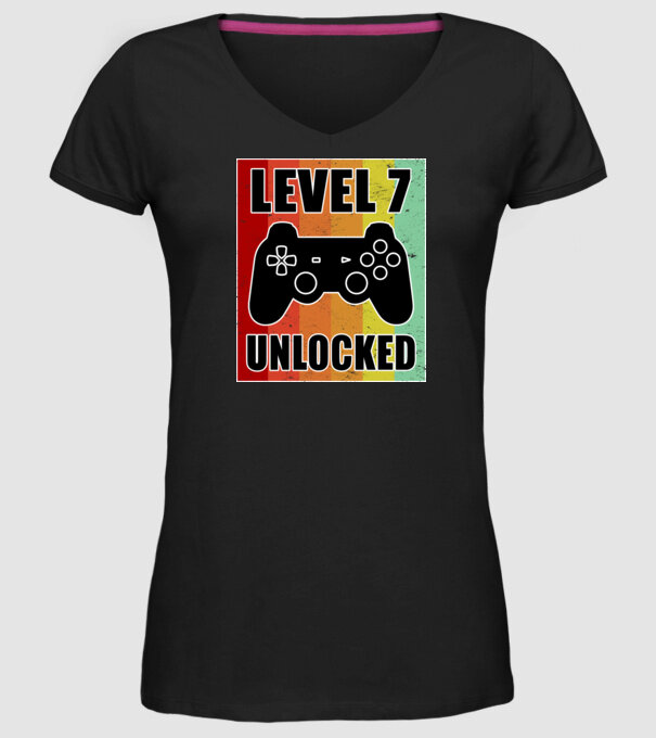 level 7 unlocked retro gamer model negru pe tricou