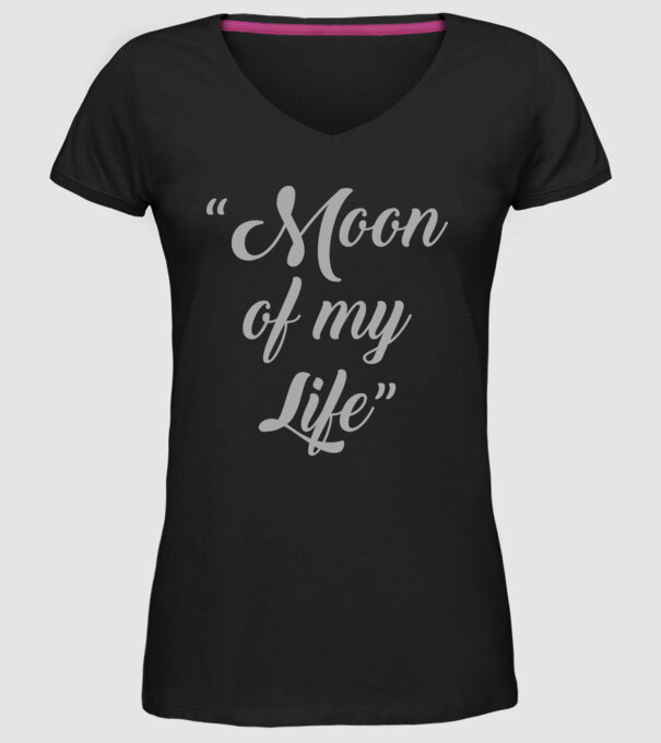 Moon of my life model negru pe tricou