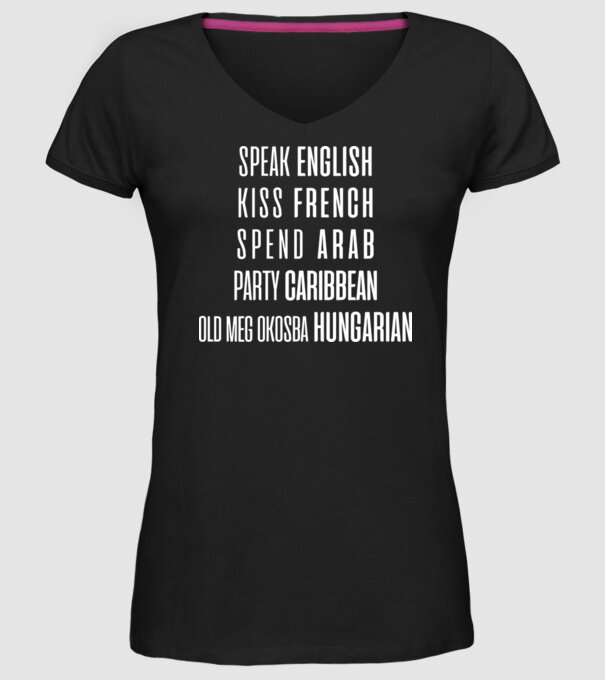 model negru pe tricou