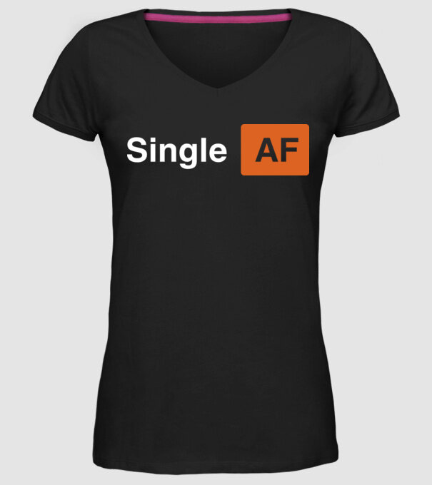 Single AF model negru pe tricou