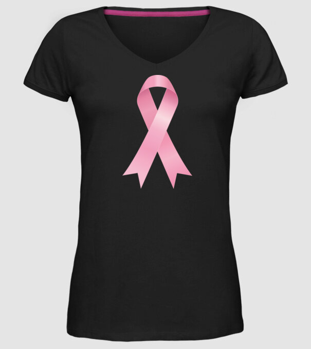 Panglică model negru pe tricou
