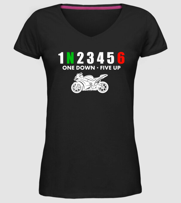 1N23456 model negru pe tricou