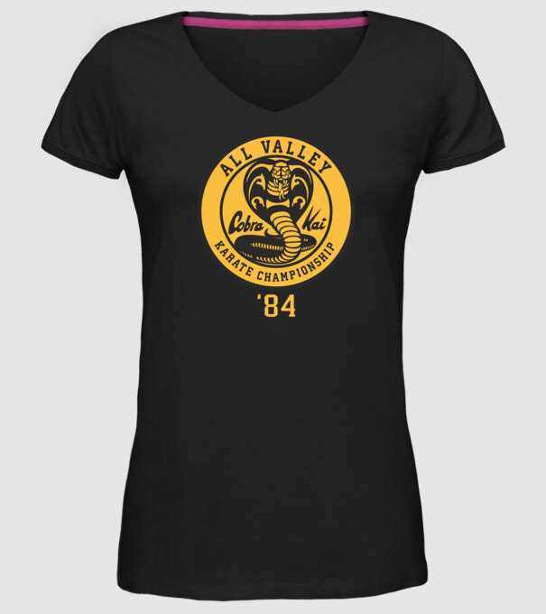 all valley karate cobra kai model negru pe tricou
