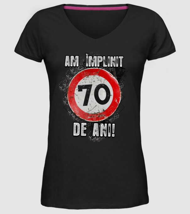 Am împlinit 70 de ani! model negru pe tricou