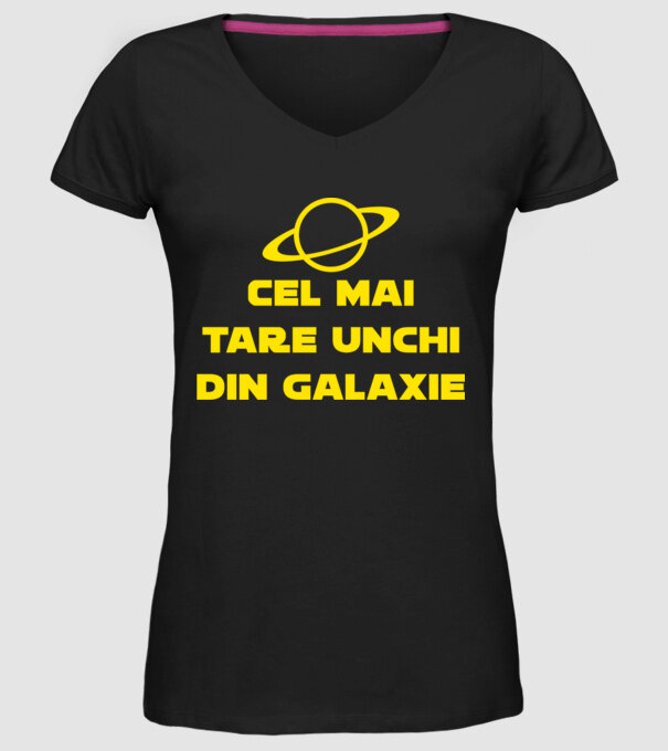 Cel mai tare unchi din galaxie model negru pe tricou