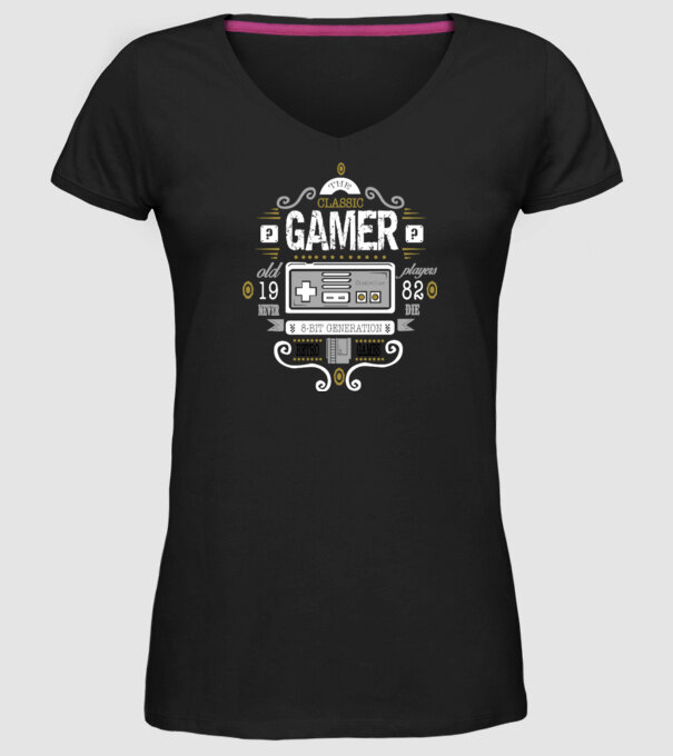 Classic Gamer model negru pe tricou