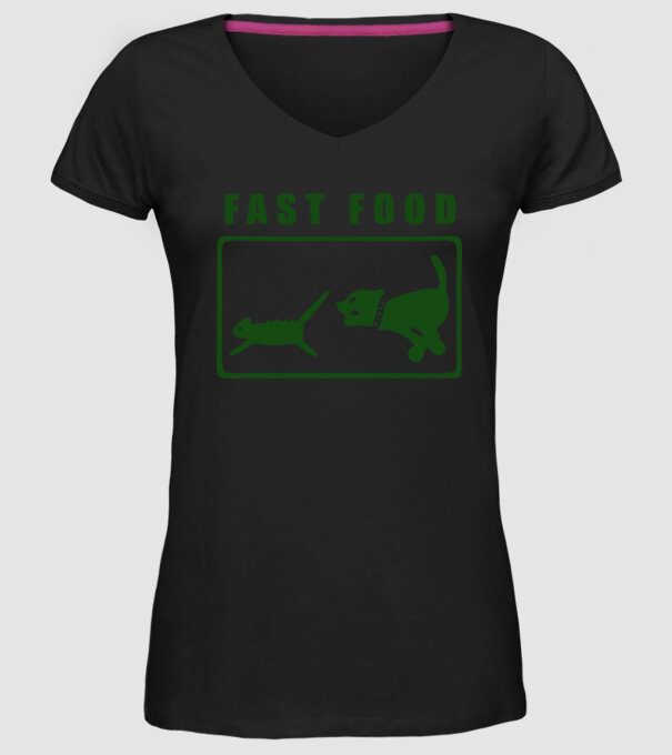 fast food model negru pe tricou