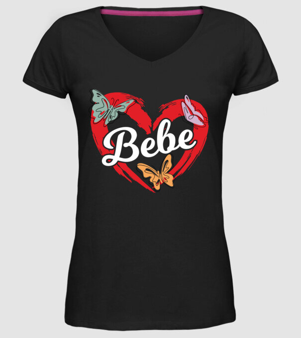 Bebe model negru pe tricou