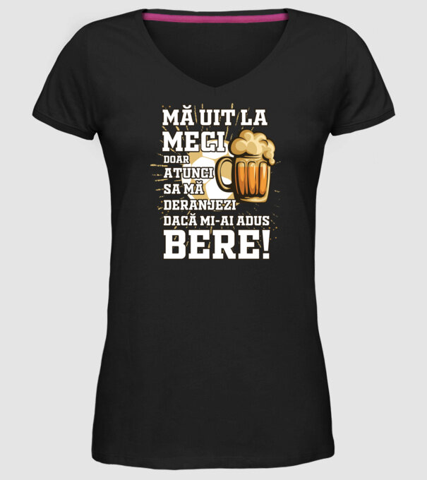 Mă uit la meci model negru pe tricou