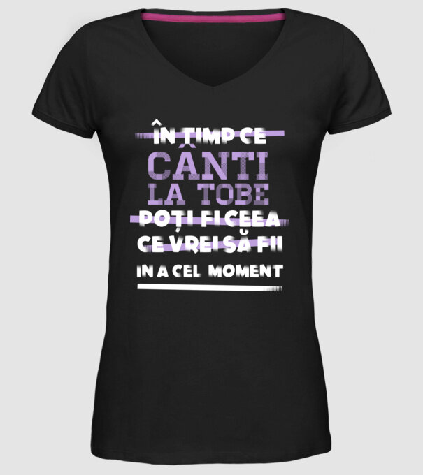 în timp ce cânți la tobe poți fi ceea ce vrei să fii - în acel moment model negru pe tricou