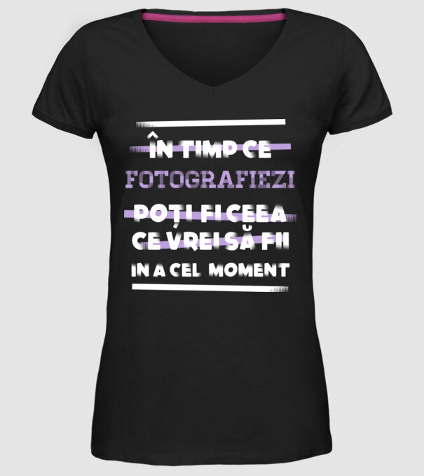 în timp ce fotografiezi poți fi ceea ce vrei să fii - în acel moment model negru pe tricou